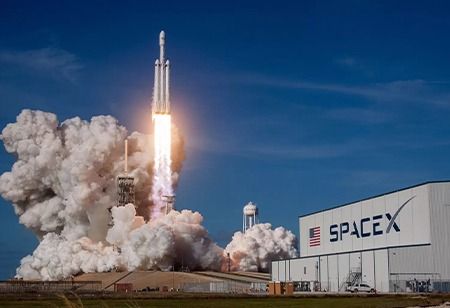  A 1.16B Move Puts SpaceX Back in the Spotlight